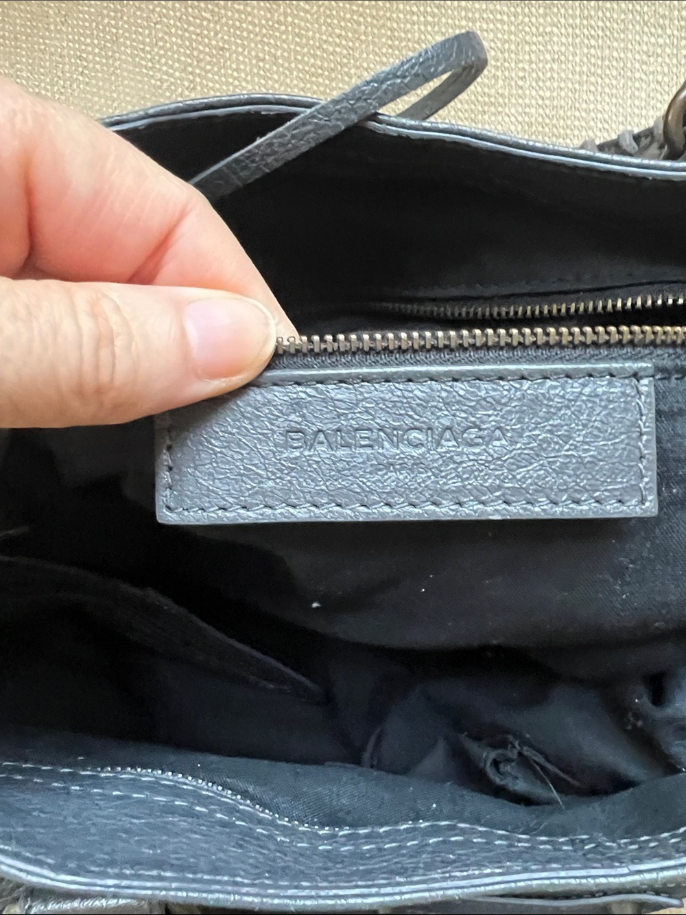 Balenciaga City Velo Bag - Picture 9 of 16